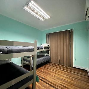 Habitación para Hombres Compartida